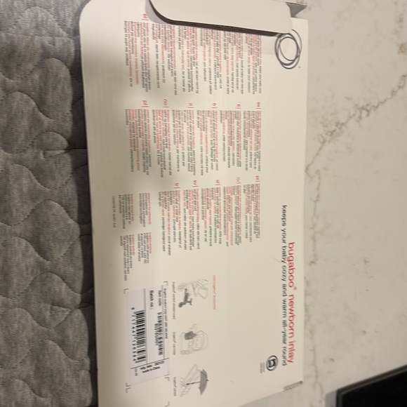 Bugaboo newborn inlay for strolling. NWT - Picture 4 of 7